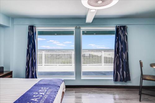 Seaside Boutique Hotel, Waves At Your Doorstep