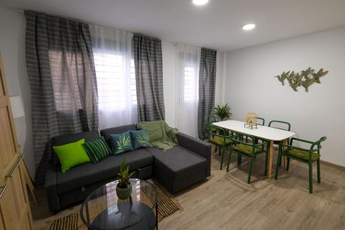 Apartamento de 2 dormitorios Alicante Carolinas