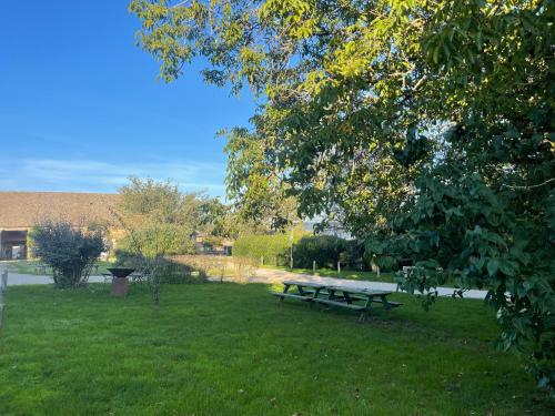 Kilátás, Gîte Les 27 (Gite Les 27) in Saint Denis Le Ferment