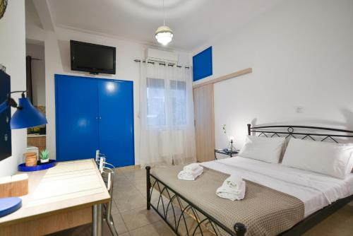 Renovated Blue Studio - Tap to explore photos