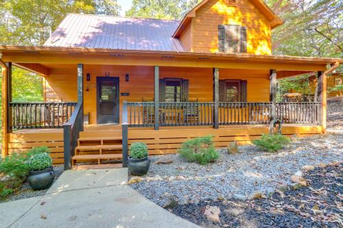 Ellijay Cabin Rental with Hot Tub and Resort Amenities in Ellijay, USA