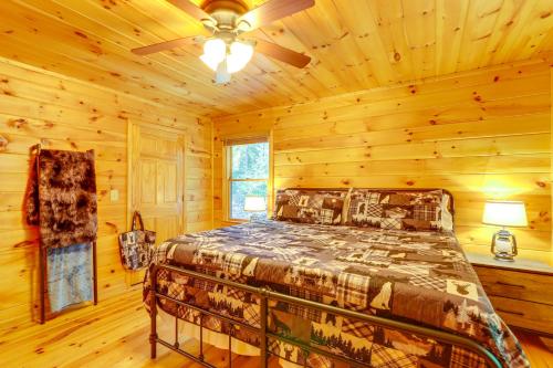 Ellijay Cabin Rental with Hot Tub and Resort Amenities in Ellijay, USA