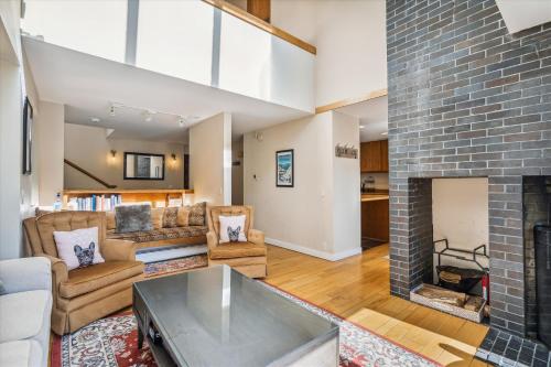 Winterberry Townhouse #1 - image 11