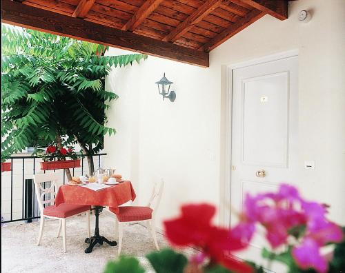 Hotel Delambre - image 3