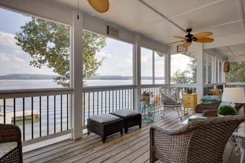 Scottsboro Vacation Rental on Guntersville Lake!