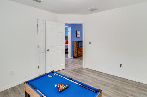 Inviting Ocklawaha Home with Porch Ideal Location! in Ocklawaha