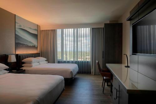 1 queen bed