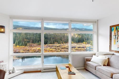 River Bank Lodge 2924 in Keystone, USA