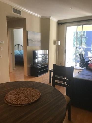 Fully furnished condo in Southern Irvine