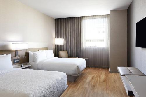 AC Hotel by Marriott Miami Aventura - image 6