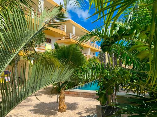 Isla penthouse & garden apartments Bonaire in 克拉伦代克