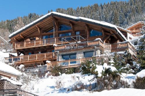 5 bedrooms, 9 beds