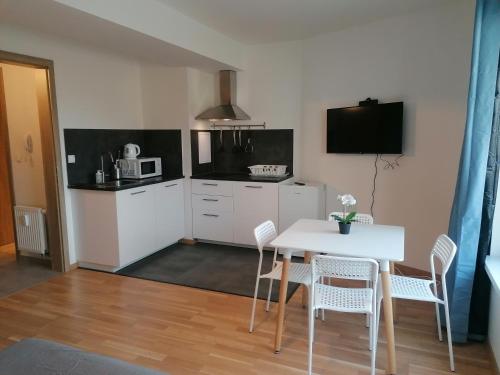 Brand new studio apartment # 45 with free parking in the city center, Prague (photo 6)