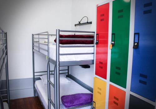 1 bunk bed