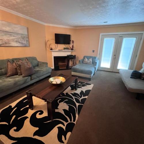 Cozy CountryCottage - Near Stone Mountain - image 8