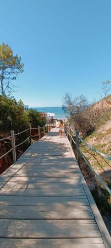 Casa Linda da Praia do Alfamar – khách sạn tại Aldeia das Acoteias