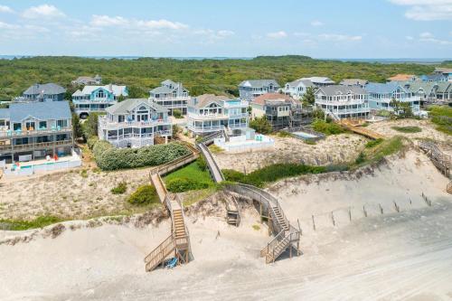 Six-Bedroom Holiday Home image 7