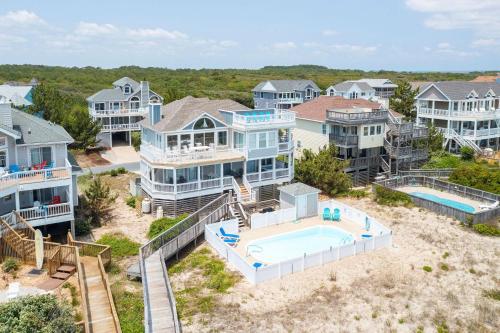 Six-Bedroom Holiday Home image 8