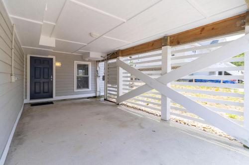 Six-Bedroom Holiday Home image 5