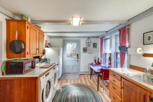 Tranquil 3 BR Stockbridge House with Private Deck! in Stockbridge