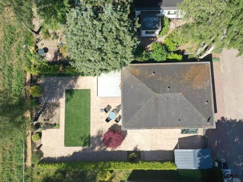 Utvendig, Spacious chalet with garden in Garderen in Garderen
