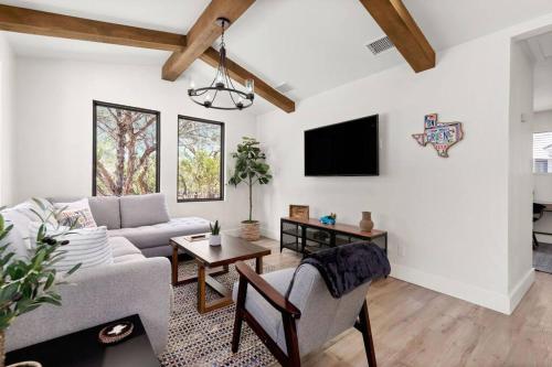 Casita 5 minutes from Gruene Hall and King Bed! in New Braunfels, USA