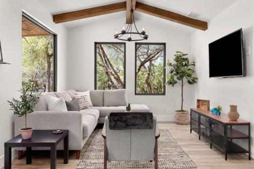 Casita 5 minutes from Gruene Hall and King Bed! in New Braunfels, USA