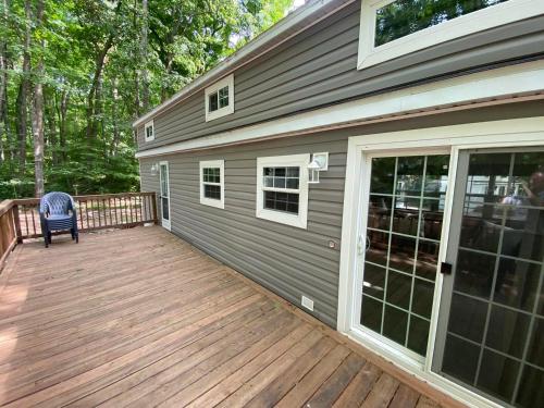 Lincolnwood Tiny House 14 in Birchwood, USA