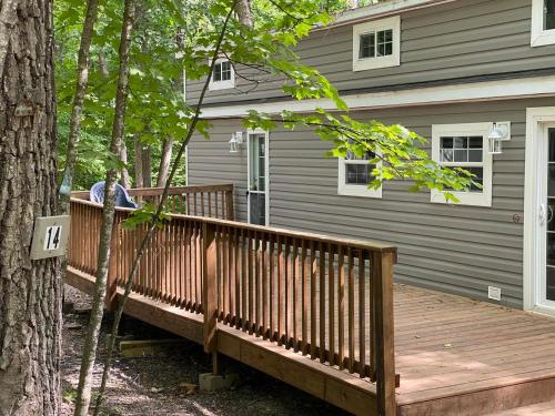 Lincolnwood Tiny House 14 in Birchwood, USA