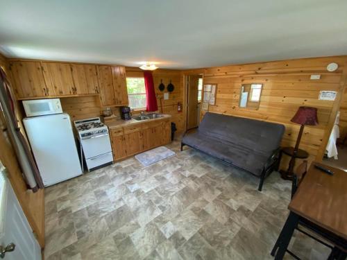 Lincolnwood Cabin 1 in Birchwood, USA