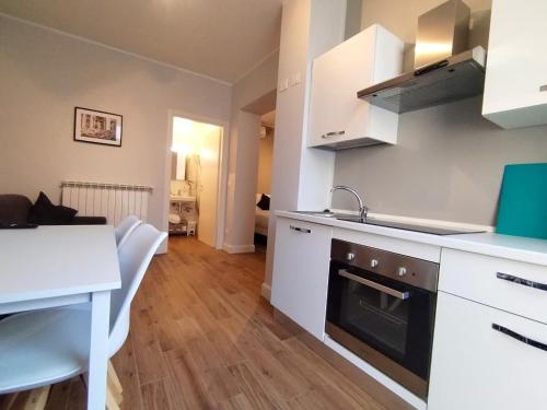 廚房, HH Hermoso Housing Asti in 阿斯蒂