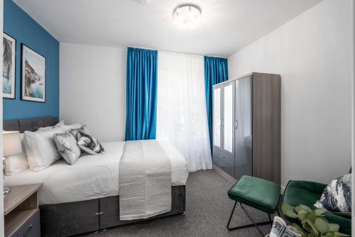 Cosy 4-Bedroom Apartment next to Borough, Лондон (фото 10)