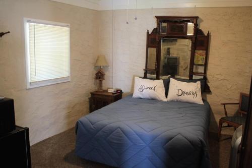 1 queen bed
