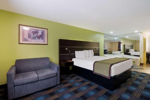 SureStay Hotel by Best Western Manning - image 12