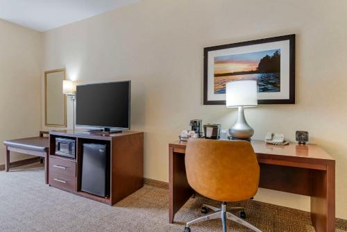 Comfort Suites Lake Geneva East