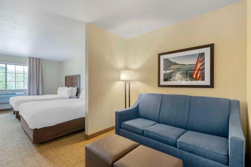 Comfort Suites Lake Geneva East