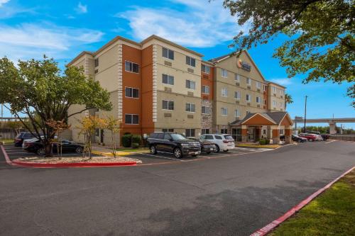 Comfort Inn & Suites ATX North