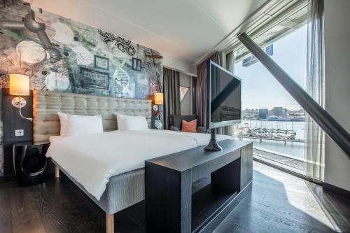 Suite with River View