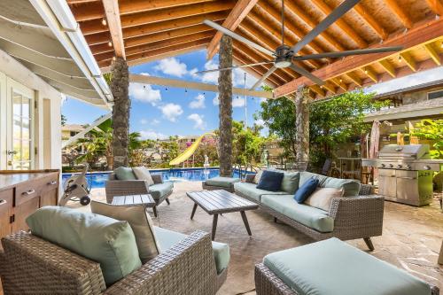 Tranquil Marina Front Pool House Resort thumb 3