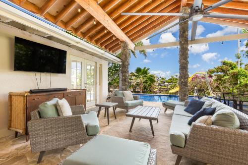 Tranquil Marina Front Pool House Resort in Hawaii Kai