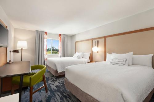 Fairfield Inn by Marriott Visalia Sequoia - image 9