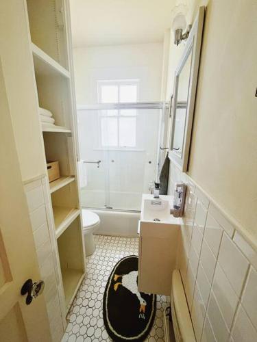 NEW! Beach Side Historical Gem w Updated Fixtures in Galveston, USA