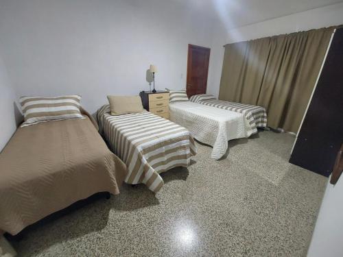 4 twin beds