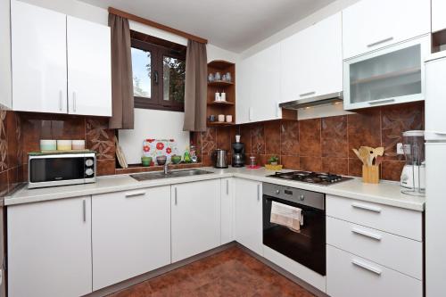 ห้องครัว, Apartments with parking space Pinezici, Krk - 18967 in ปิเนซิซี