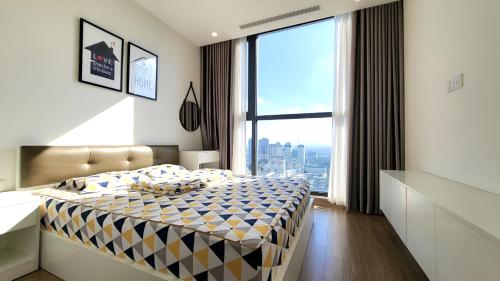 Premium Quadruple Room room in NanaHousing-Vinhomes Skylake-Luxury Apartment near Keangnam