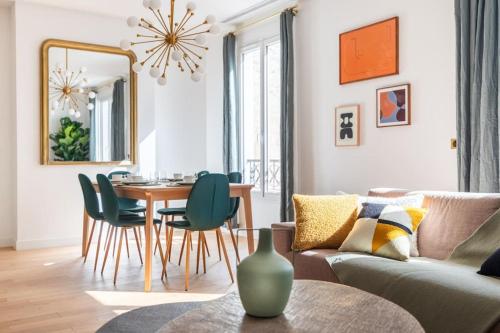 Rare, center, luxury apartment with roof view, París (foto 10)