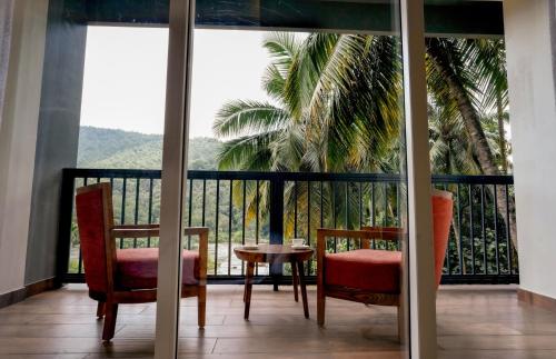 Apkārtne, Bluemist Resorts in Athirapally