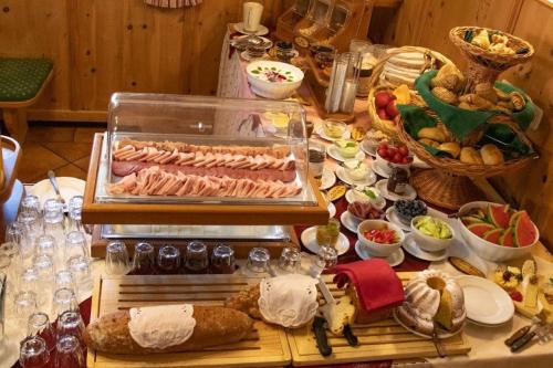 Hotel Pension Hubertus - image 10