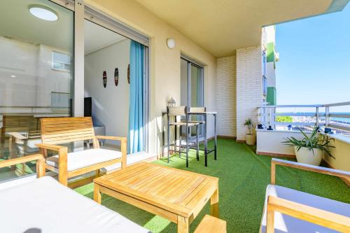  Apart Port Arenal con terraza y piscina, Pension in Burriana