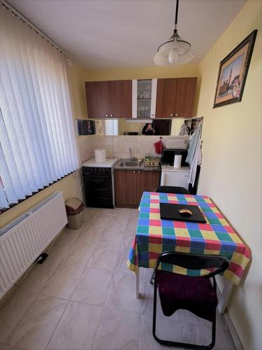 Konyha, Tainov House in Samokov